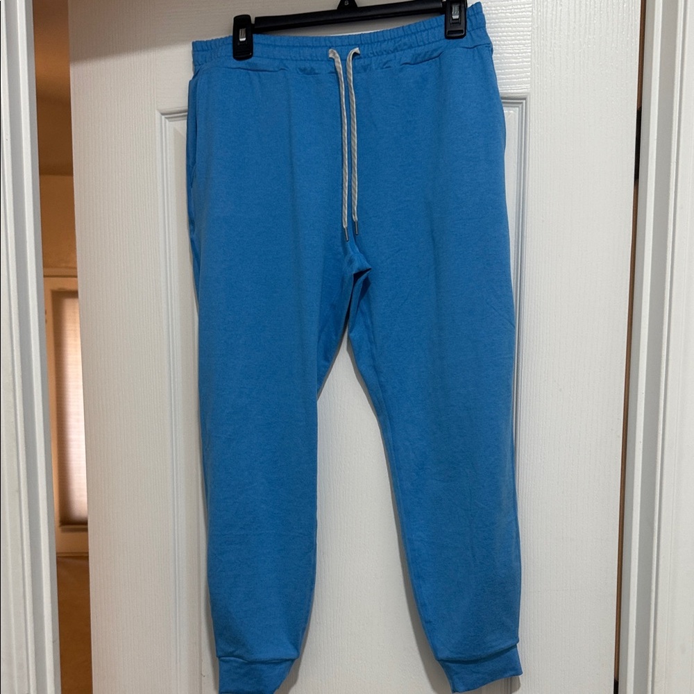 Vuori joggers. Medium. GUC.